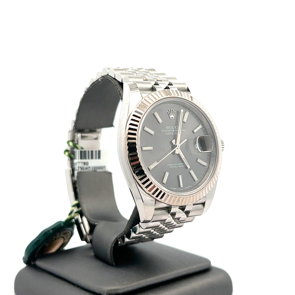 Pre-Owned Rolex Datejust 41mm Stainless Steel Watch 126334 Gold Fluted bezel