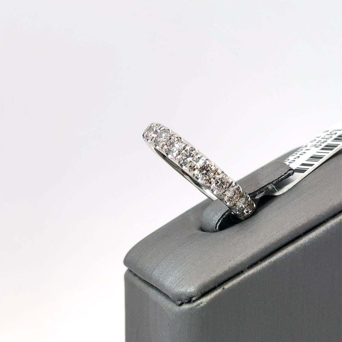14k White Gold 1.75 CT Diamond Ladies Wedding Band, 4.4G, Size 6.75,  S16080