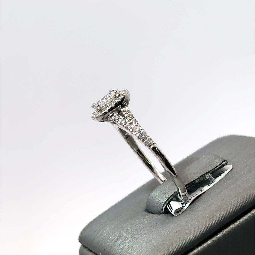 14k White Gold 0.75 Diamond Cluster Engagement Ring, 3.3g, Size  7, S107878