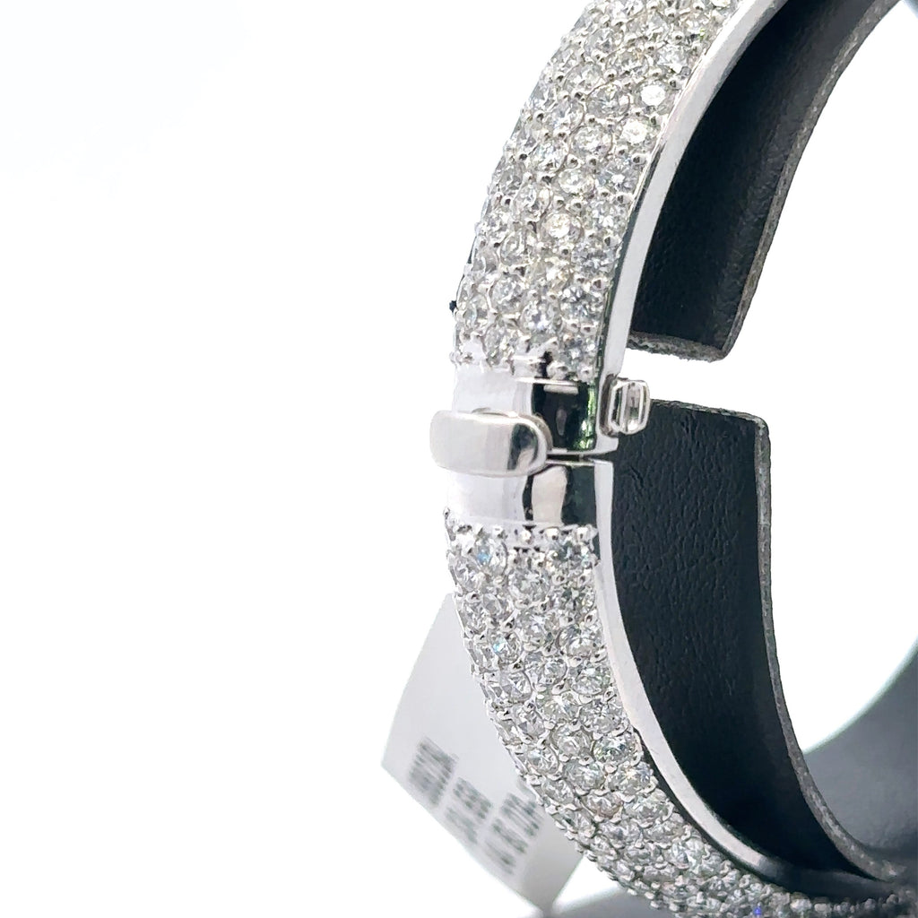 14k White Gold 17.07CT Diamond Bangle Bracelet, 34.7g, 8'' wrist