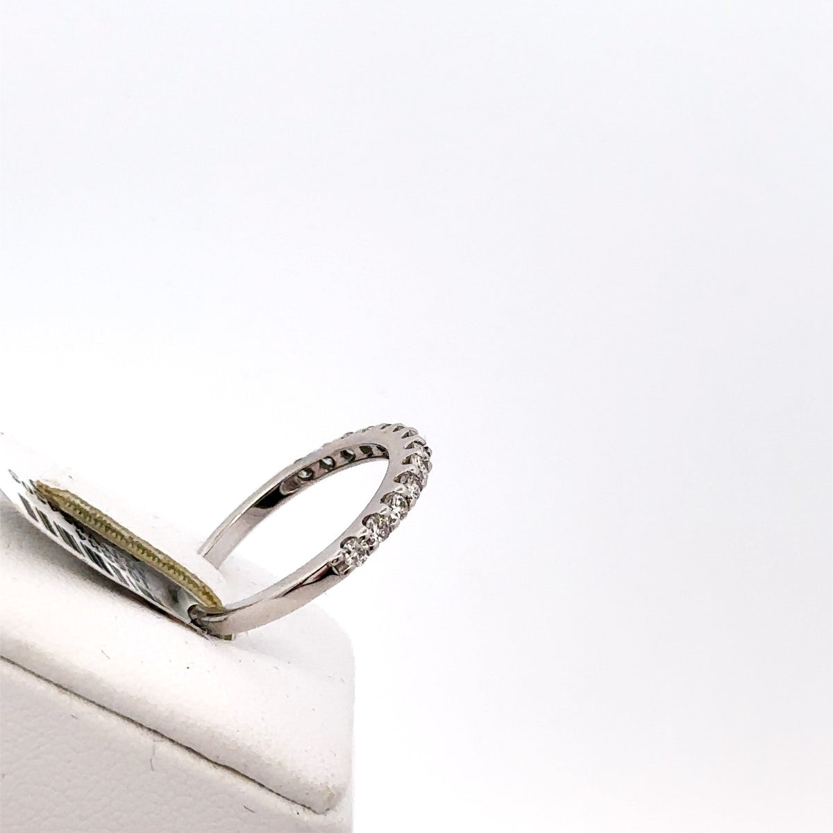 14k White Gold 0.60 CT Diamond Ladies Wedding Band, 2.2G, Size 7,  S106884