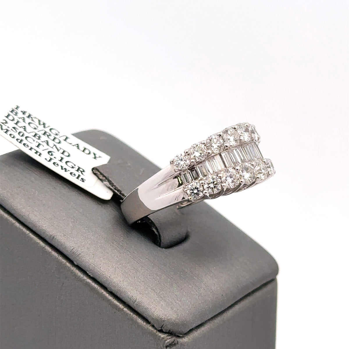 Fancy Ladies 14k White Gold 2.35CT Diamond Band 6.1g Size 7 S16176