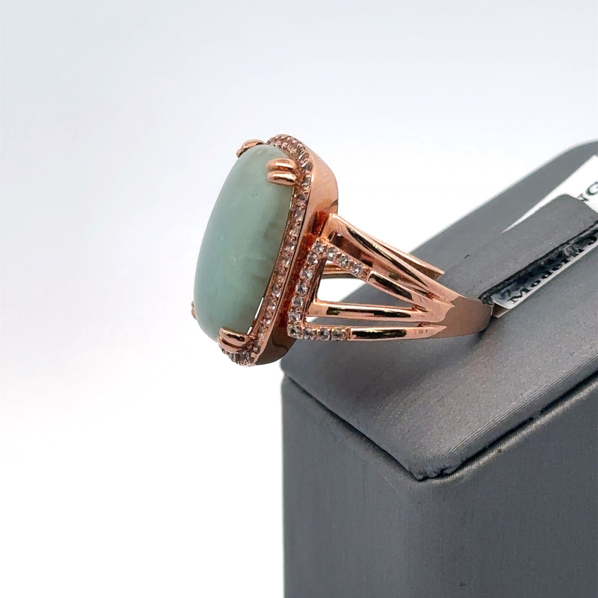 LeVian 14k Rose Gold Jade & Diamonds Ladies Ring, 7.9gm, Size 9.5, S108108