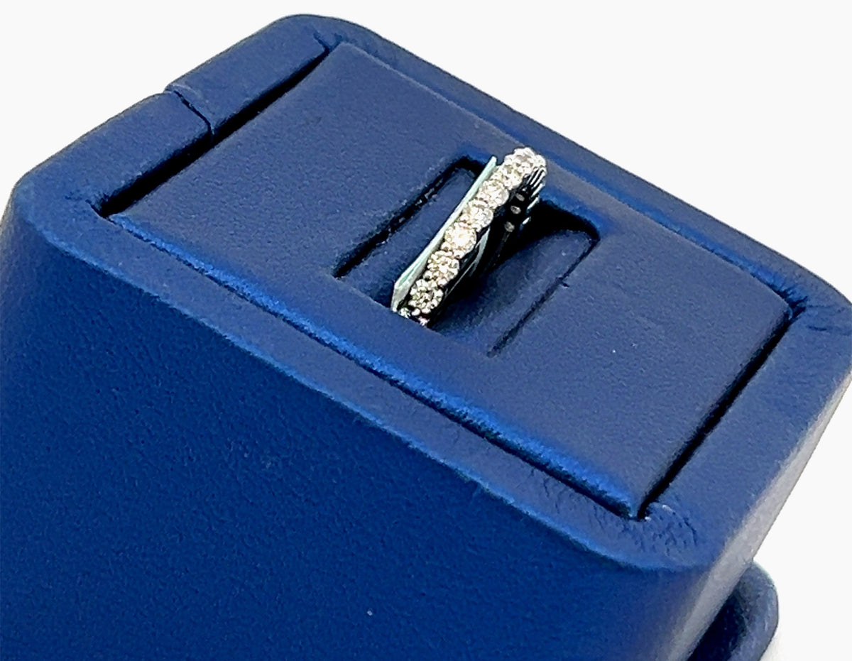14k White Gold 0.65CT Baguette & Round Diamond Ring, 1.7gm, size 7 S108156