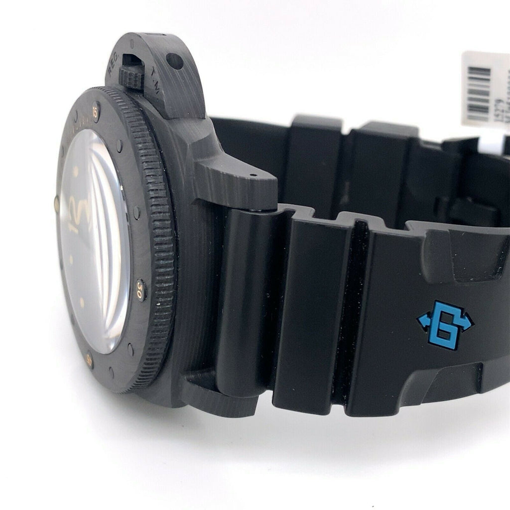 Panerai SUBMERSIBLE CARBOTECH™ 47mm Watch PAM 616