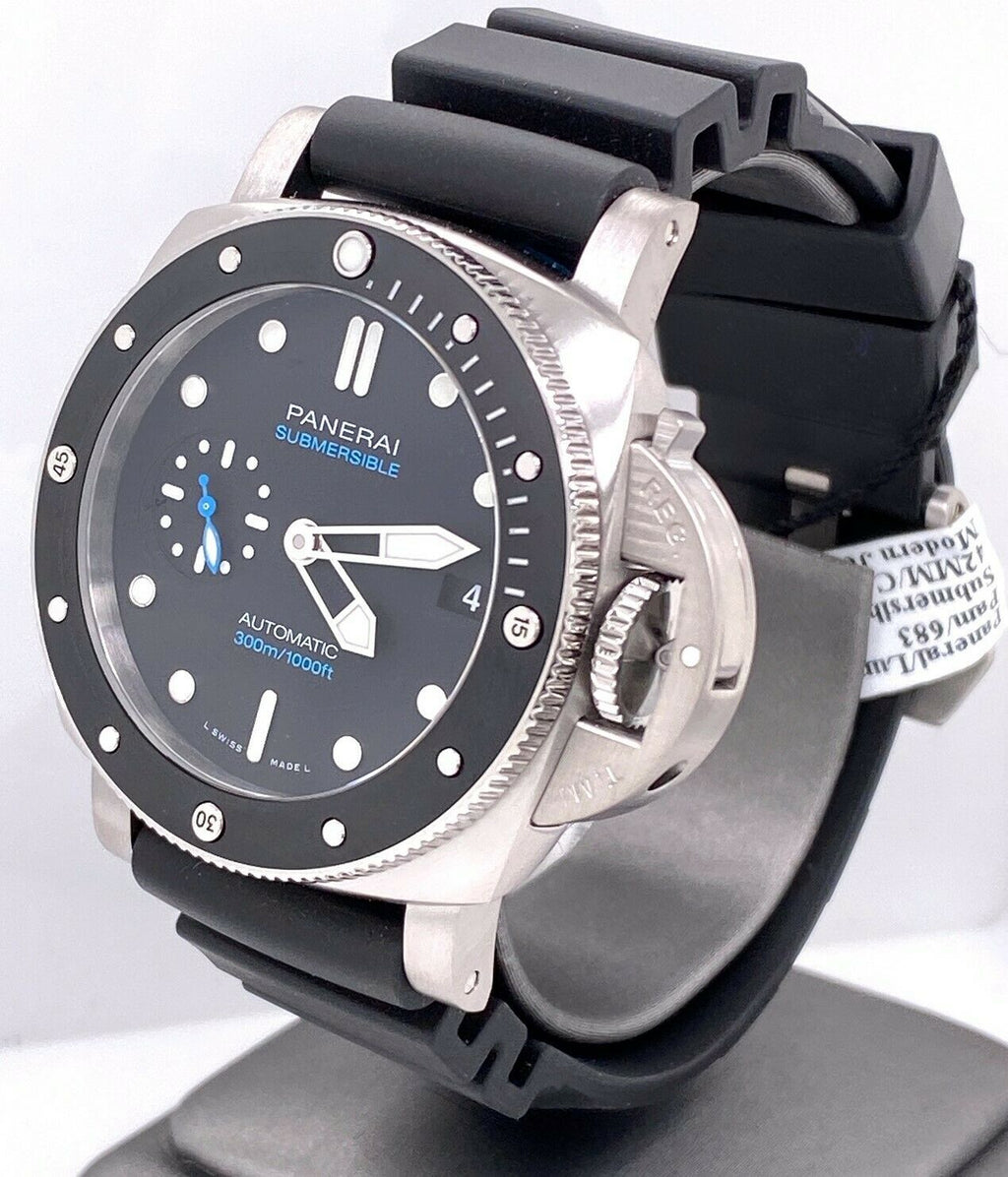 Panerai Submersible PAM00683