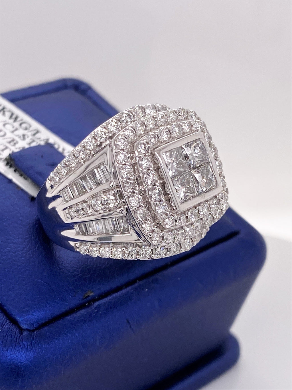 14k White Gold 3.50 CT Diamond Ladies Cluster Ring