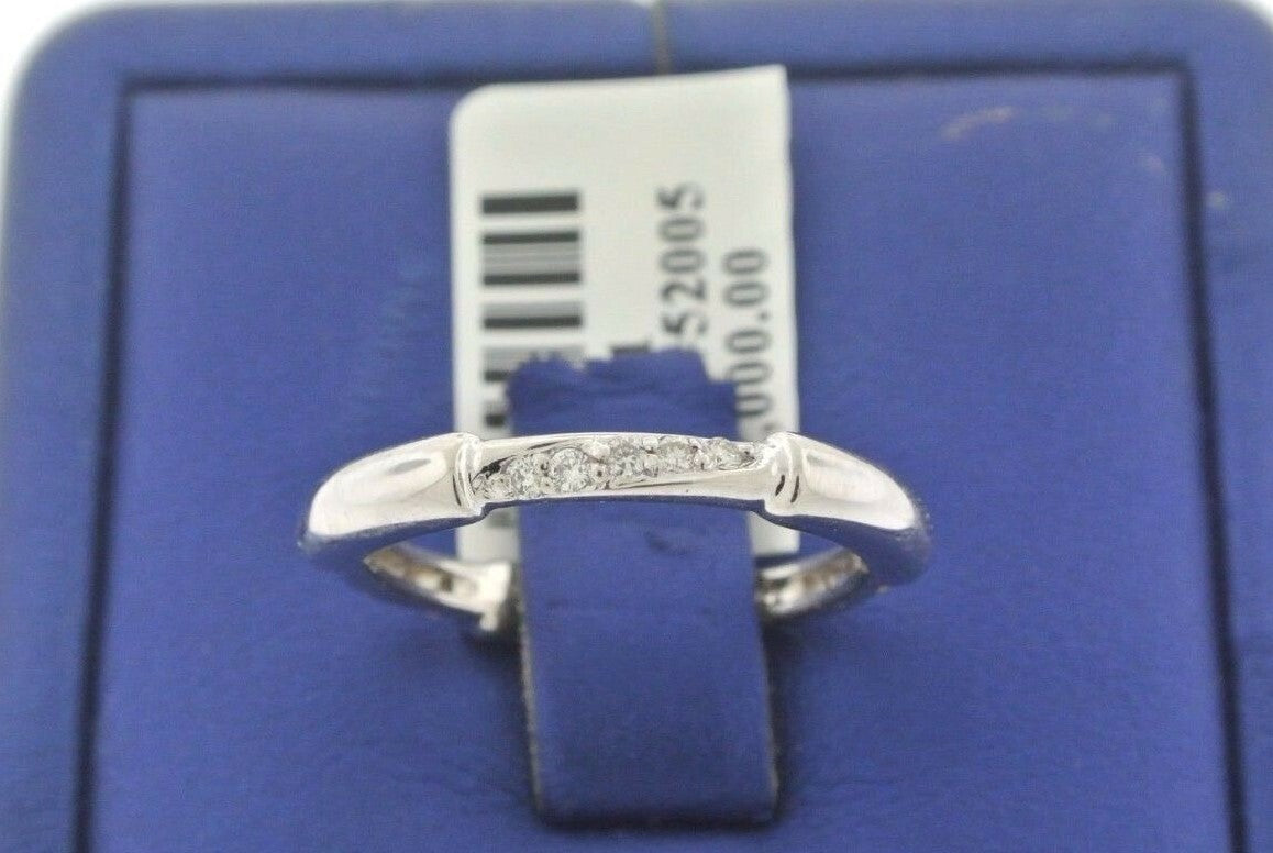 Ladies 18k White Gold 0.25 CT Diamond Band