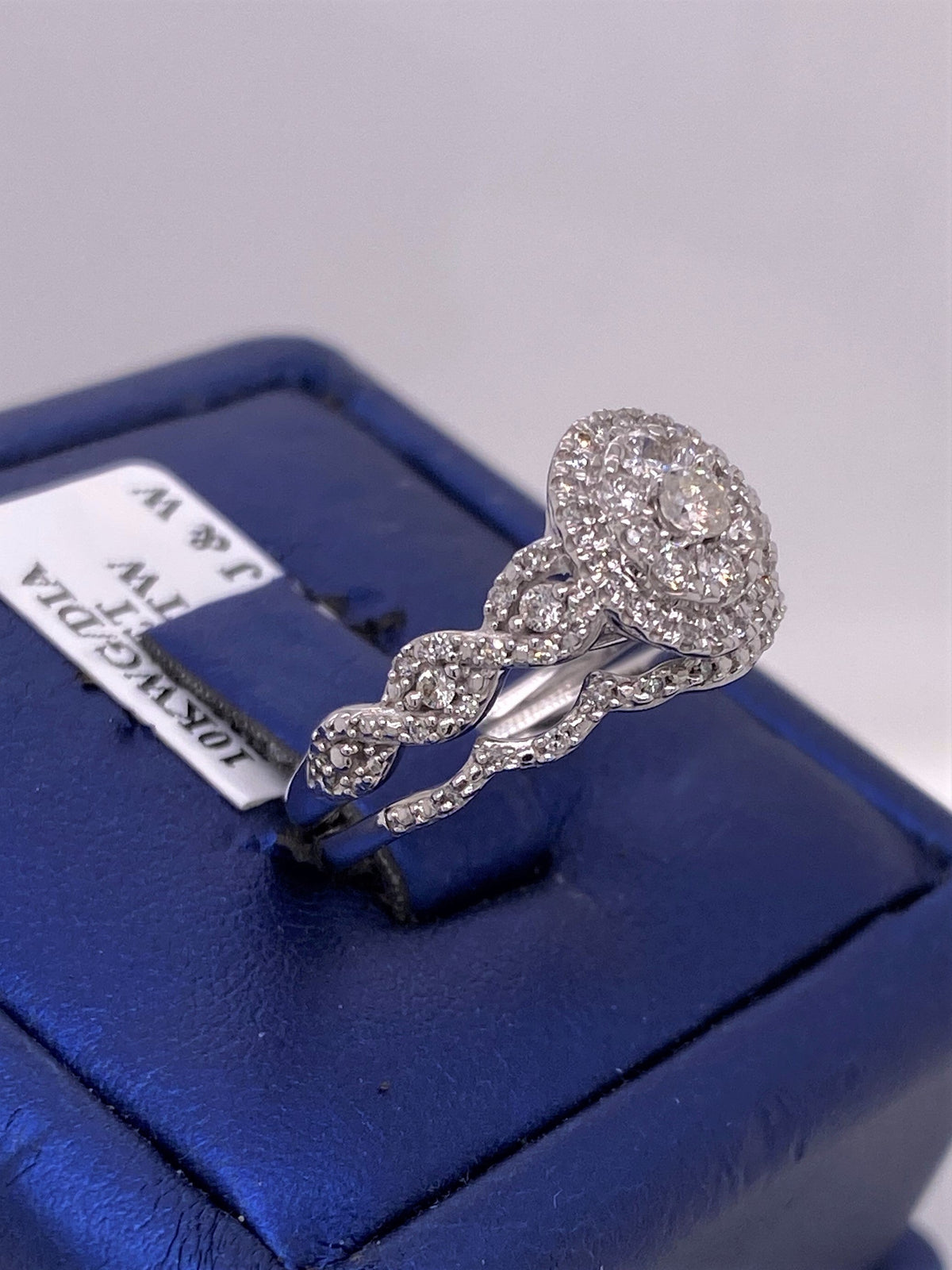 10k White Gold 1.00 Ct Diamond Engagement Ring Set