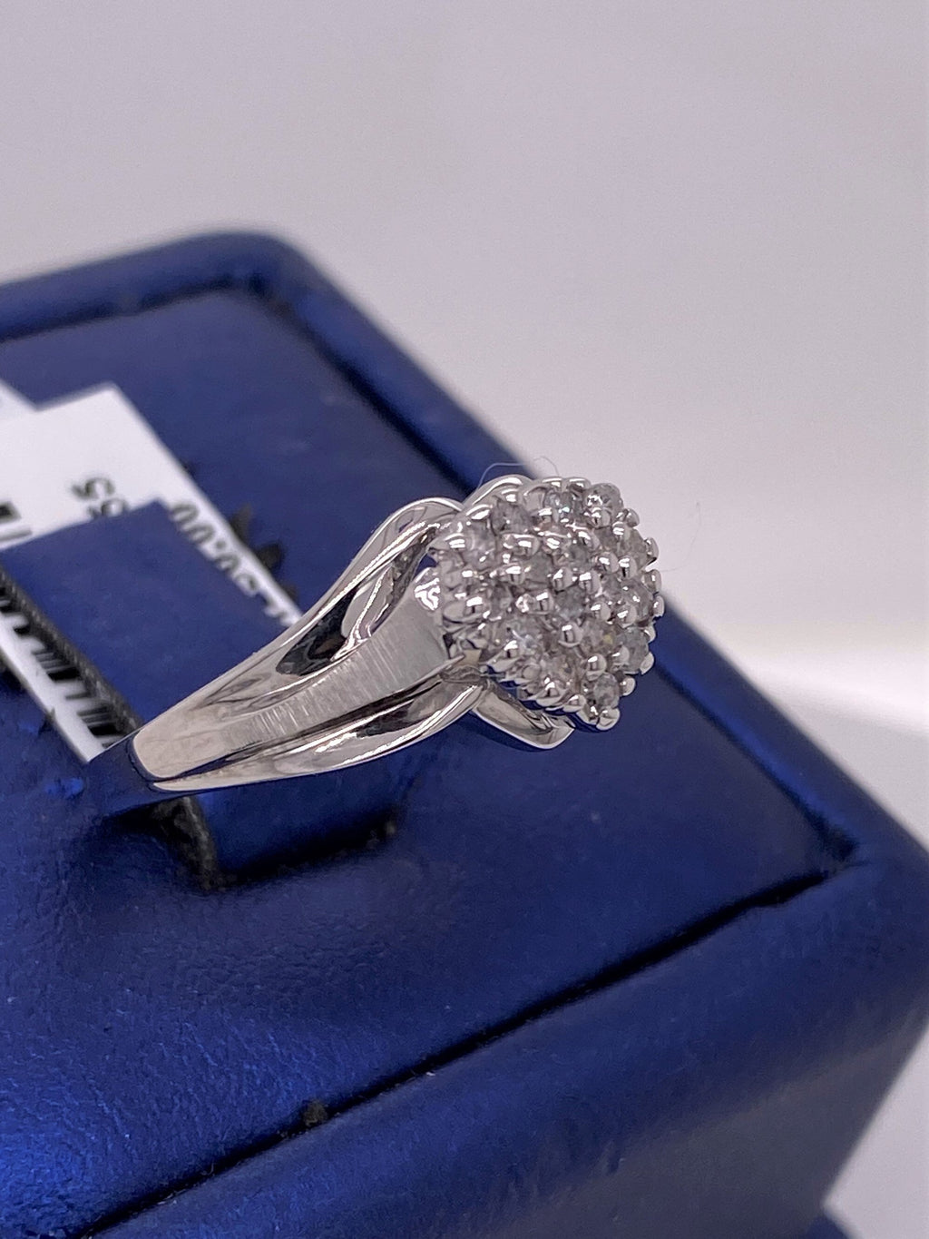 14k White Gold 0.50 CT Diamond Heart Design Cluster Ladies Ring