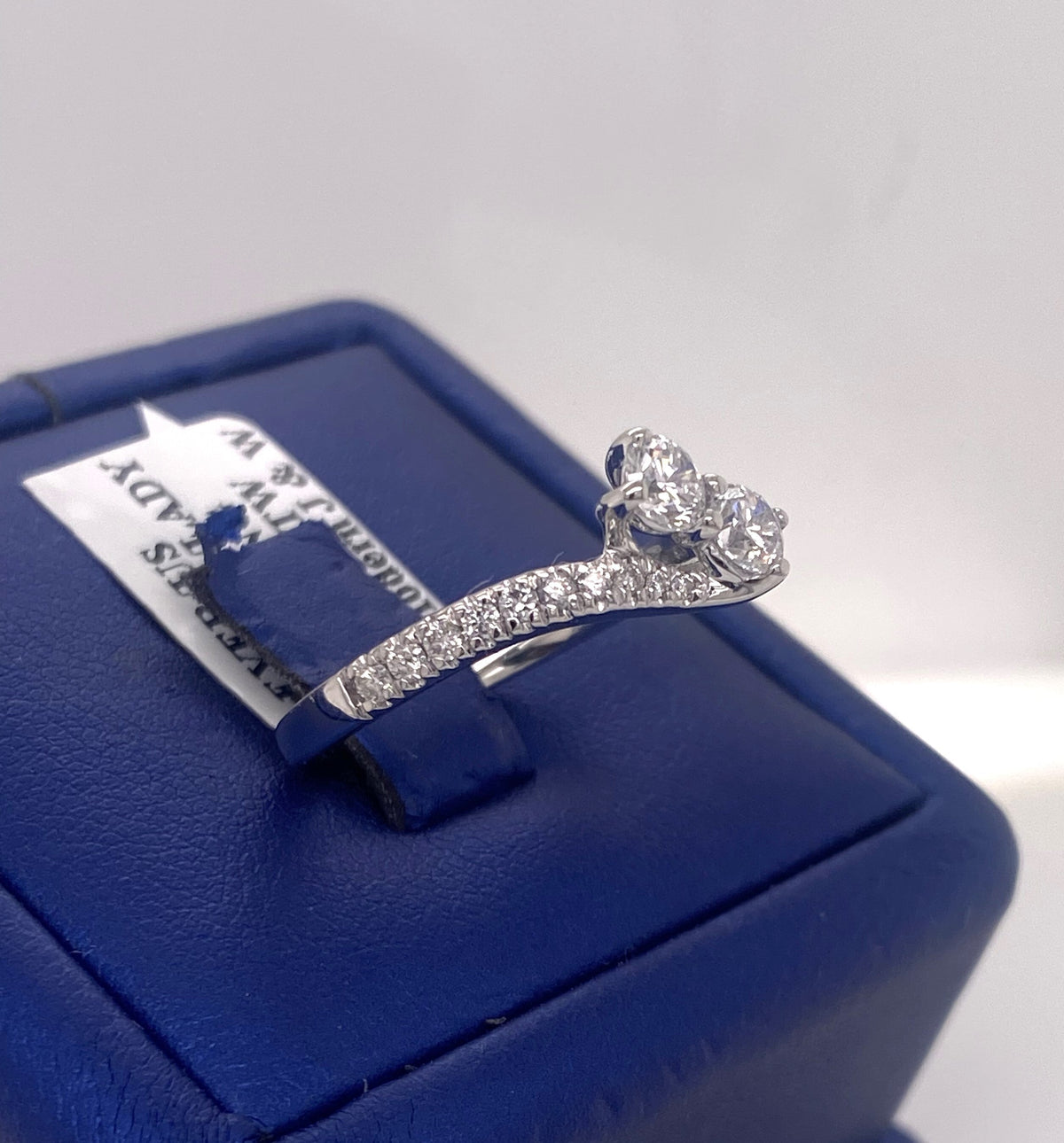 14k White Gold Ever US 1.00 CT Diamond Ring