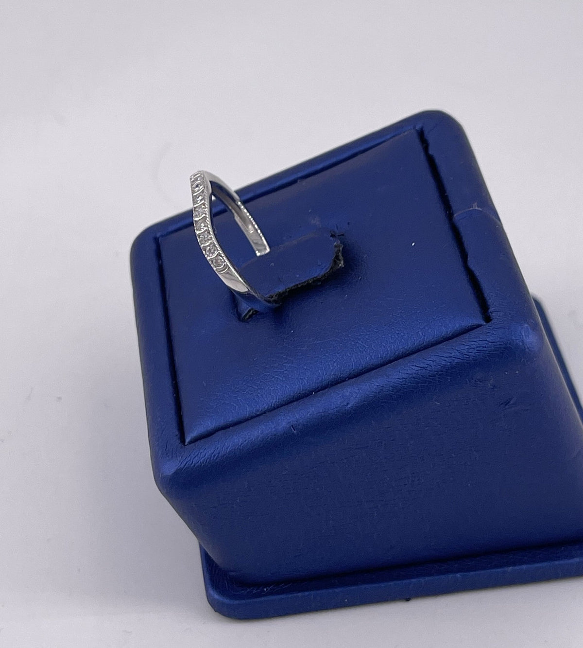 14K White Gold 0.35 CT Diamond Ladies Curve Band