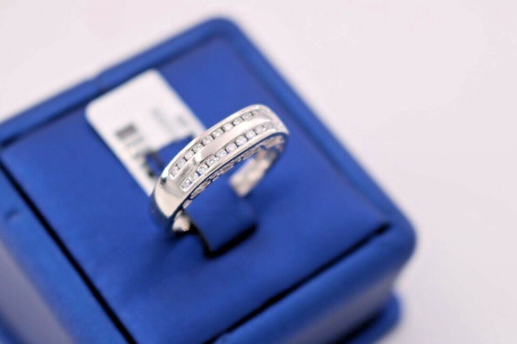 Platinum 0.25 CT Diamond Ladies Band, 6.5gm, Size 7