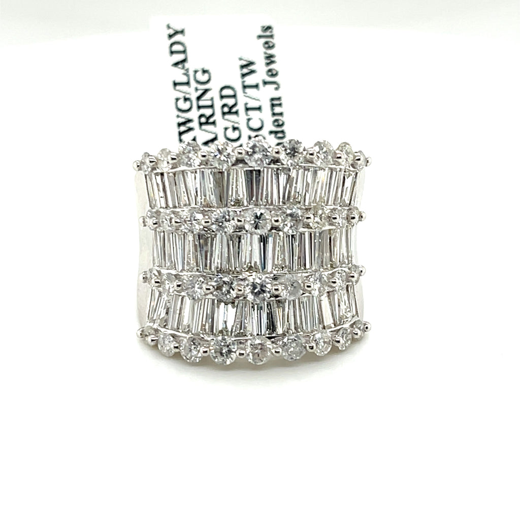 14k White Gold 4.85CT Ladies Baguette Diamond Ring, 8.1gm, Size 7.25,