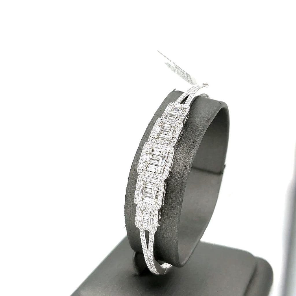 14k White Gold 2.35 Ct Diamond Ladies Bangle Bracelet, 16.9g