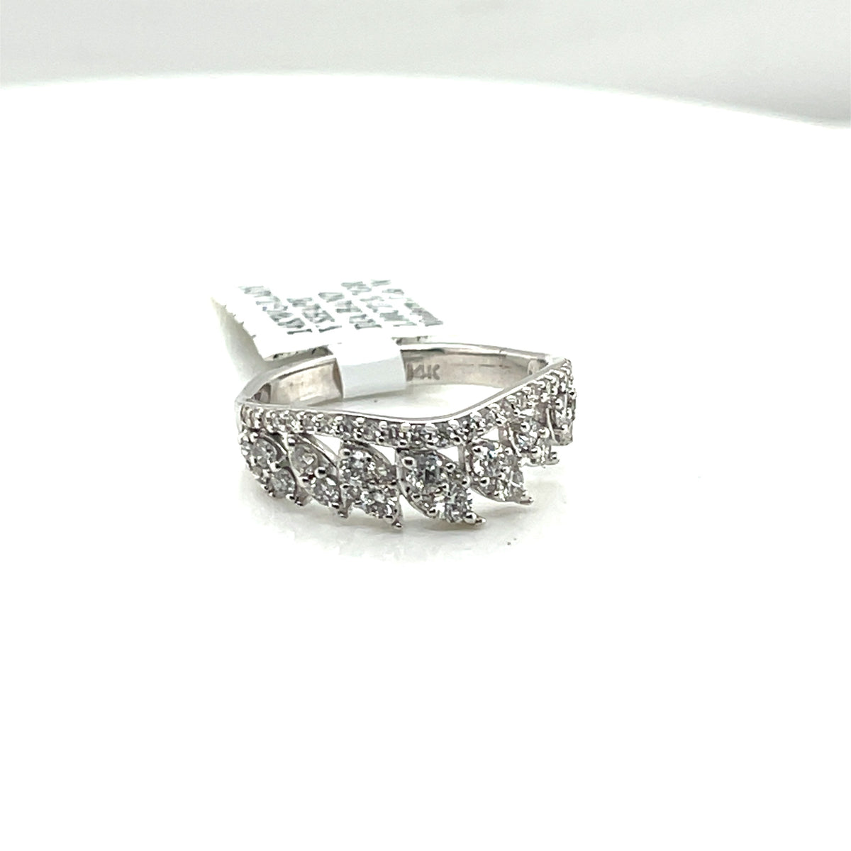 14k White Gold 1.00 CT Diamond V Shaped  Band, 3.7gm Size 6
