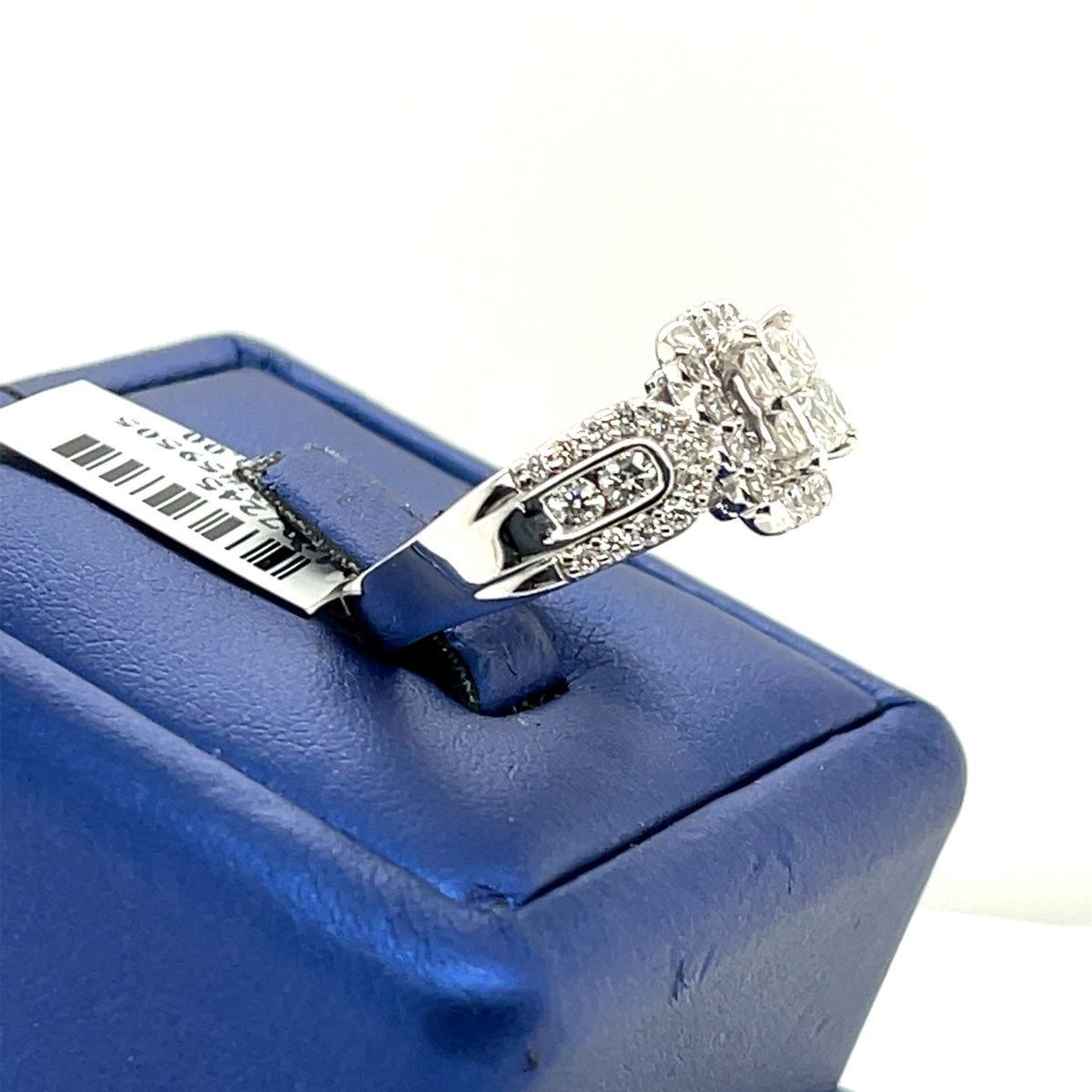 14k White Gold 1.50 Diamond Cluster Engagement Ring, 7.2g, Size 6