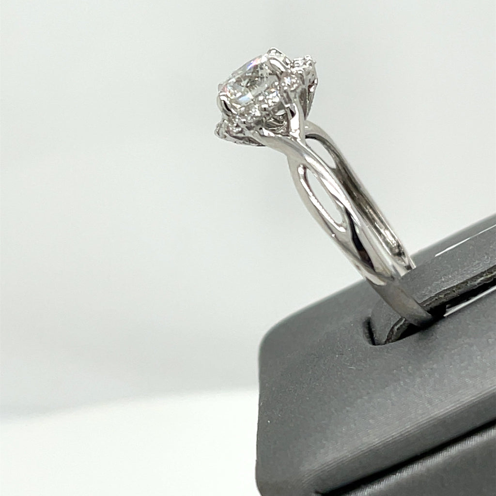 14k White Gold 1.50 CT Diamond Halo Engagement Ring, 2.5gm, Size 6.5