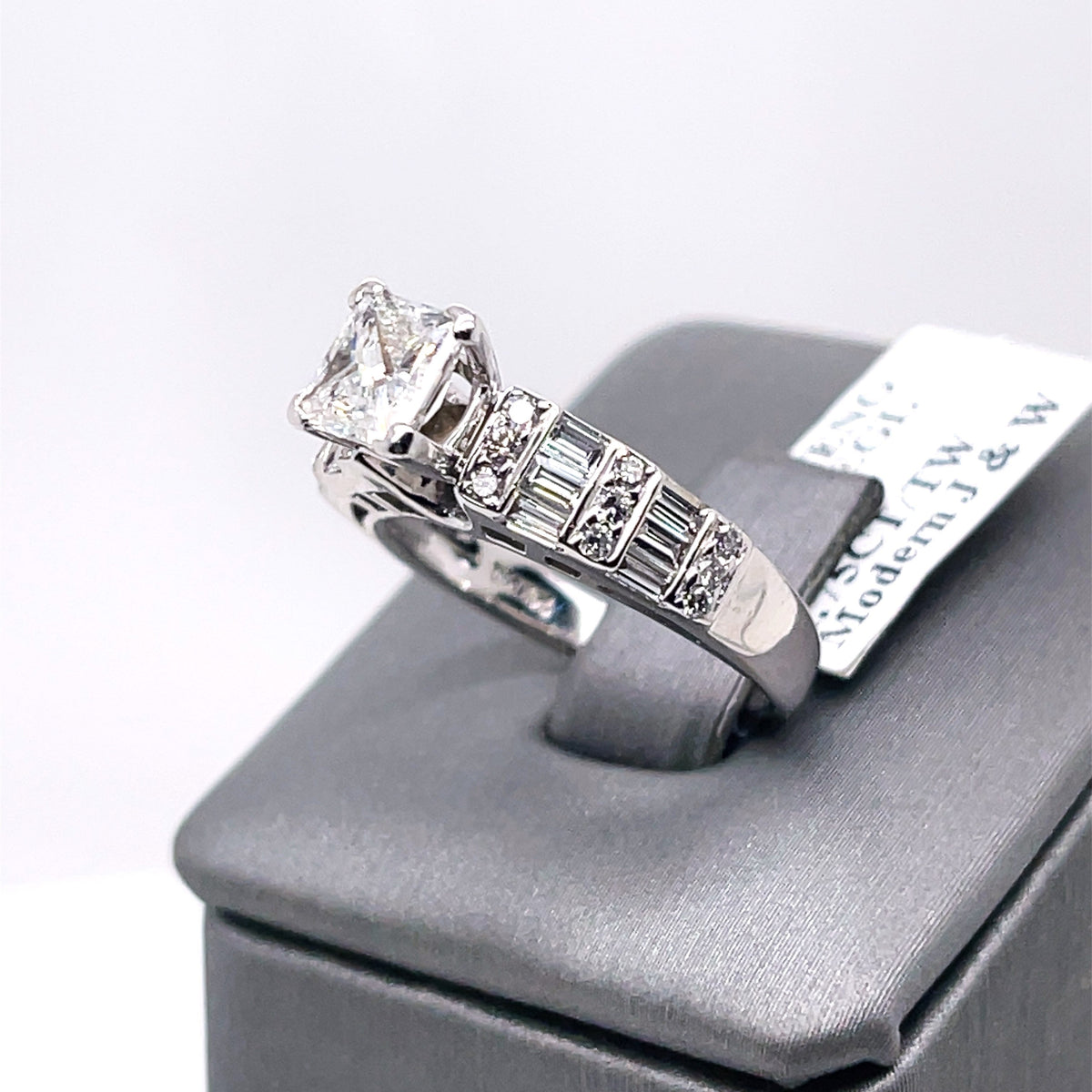 14k White Gold 1.00 CT Princess Cut Diamond Engagement Ring,