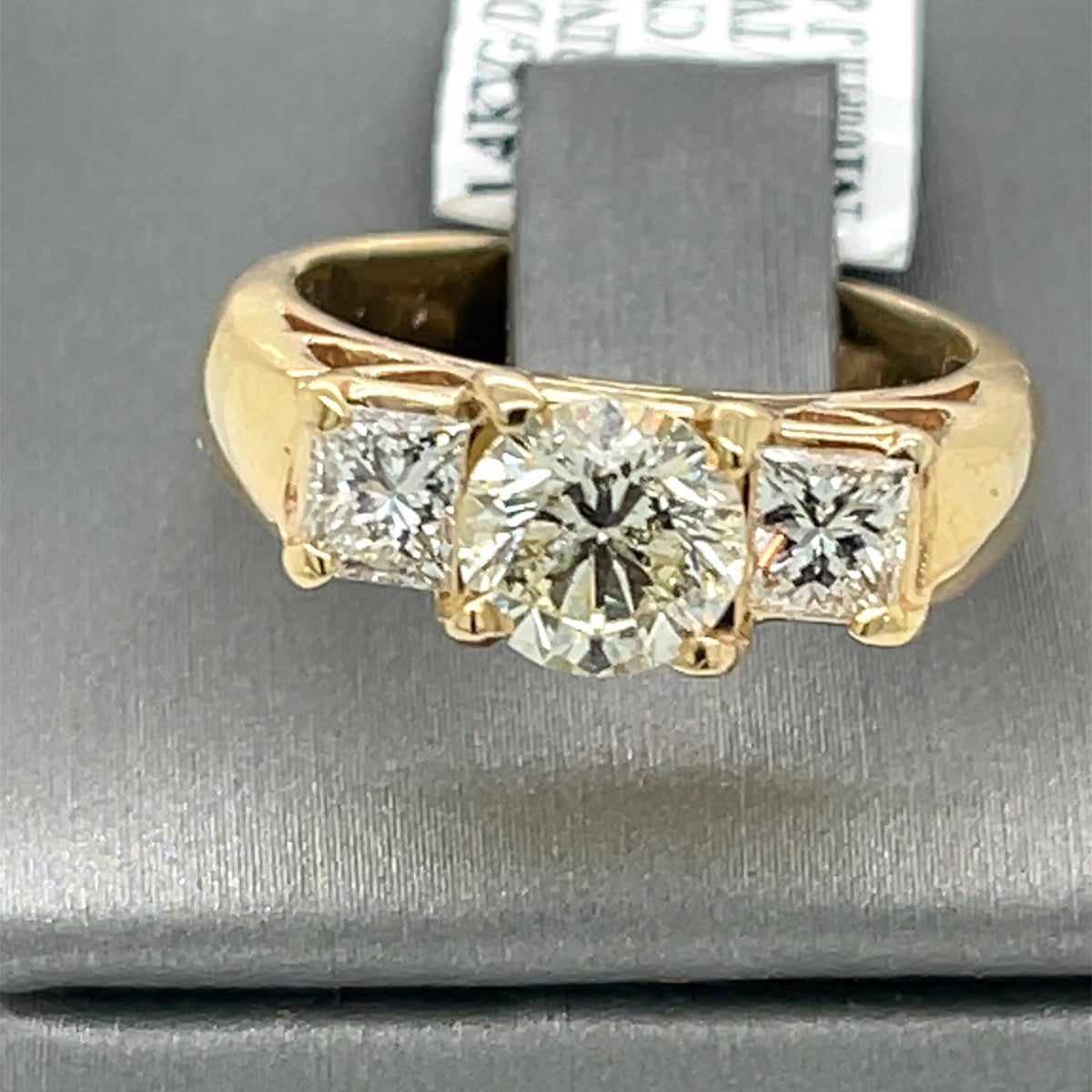 14k Yellow Gold 1.65 Ct Diamond Round Cut Engagement Ring, Size 6.5