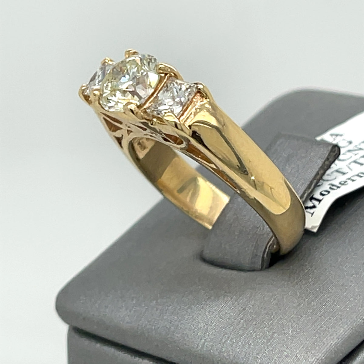 14k Yellow Gold 1.65 Ct Diamond Round Cut Engagement Ring, Size 6.5
