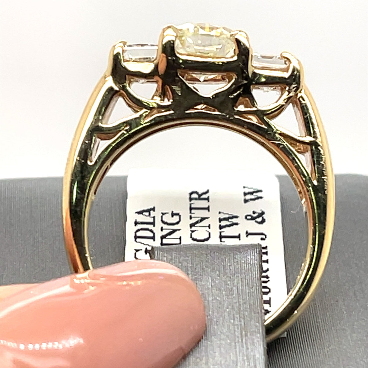 14k Yellow Gold 1.65 Ct Diamond Round Cut Engagement Ring, Size 6.5
