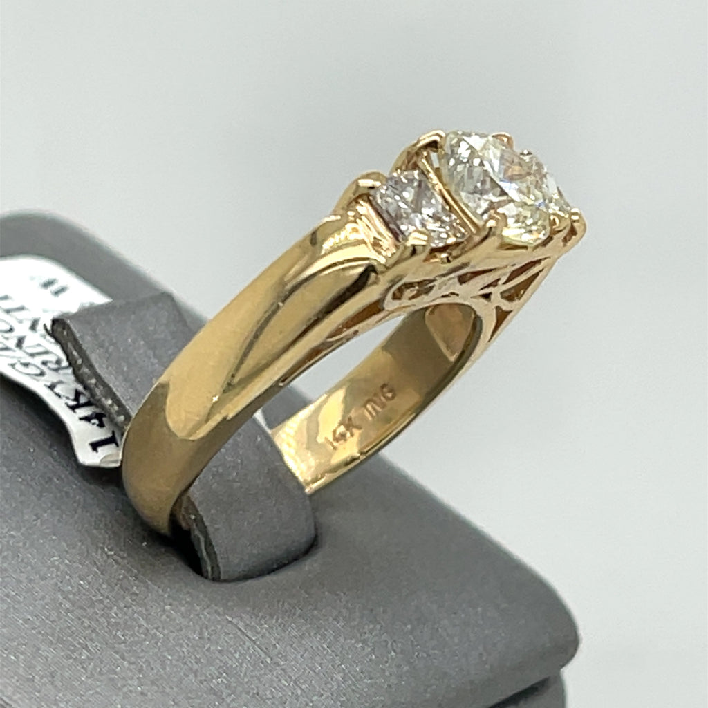 14k Yellow Gold 1.65 Ct Diamond Round Cut Engagement Ring, Size 6.5