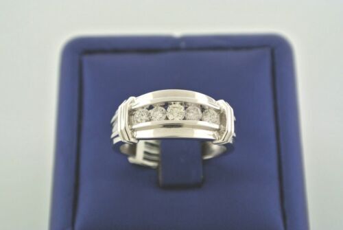 14k White Gold 0.75 CT Diamond Men's Band, 4.7gm, Size 10.5
