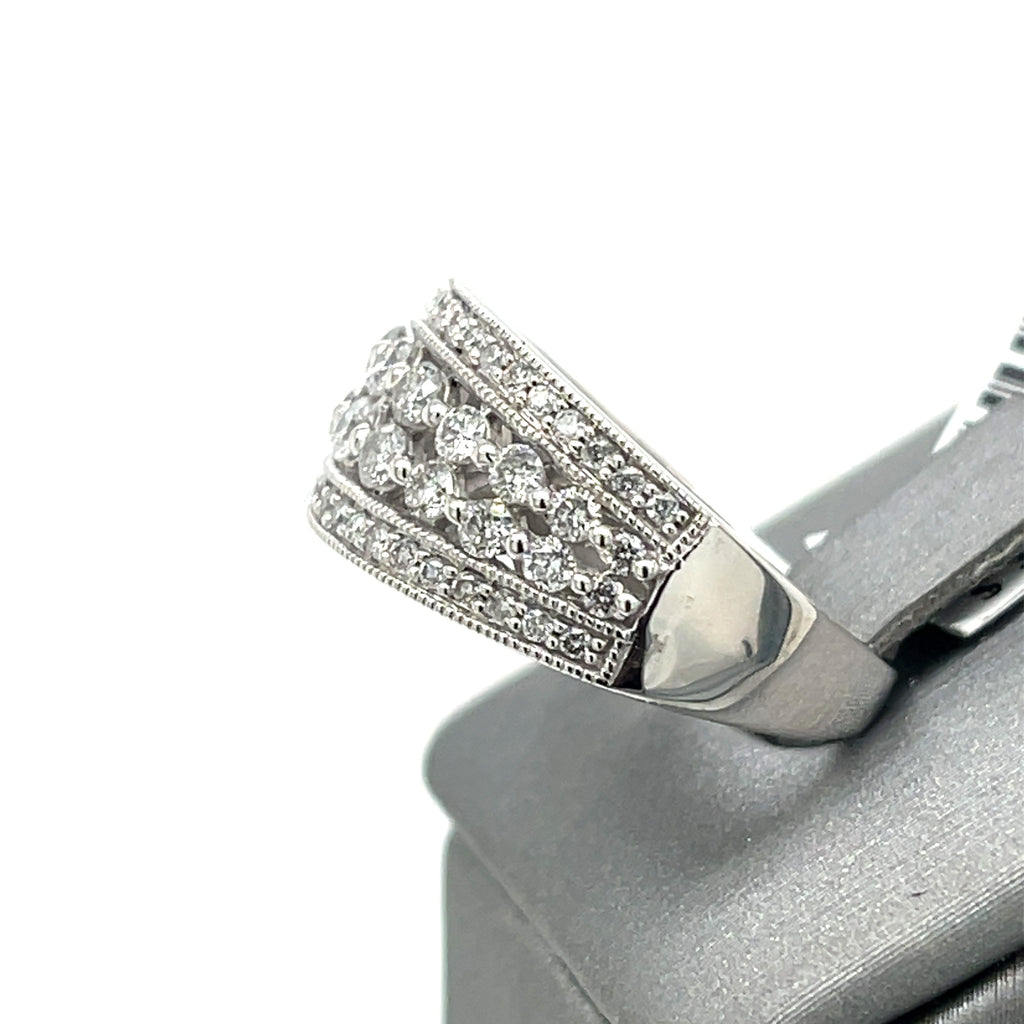 14K White Gold 1.00 CT Diamond Ladies Ring, 4.6gm, Size 6.75