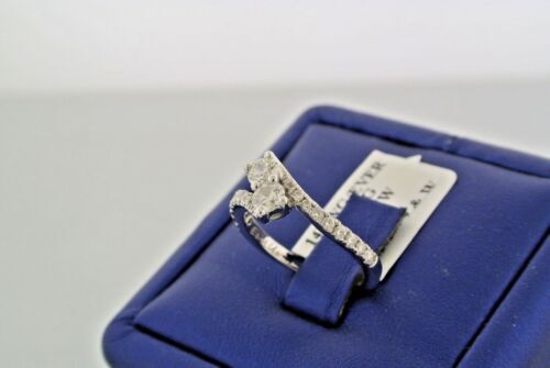 14k White Gold Ever US 1.00 CT Diamond Ring, 2.8gm, Size 5.25