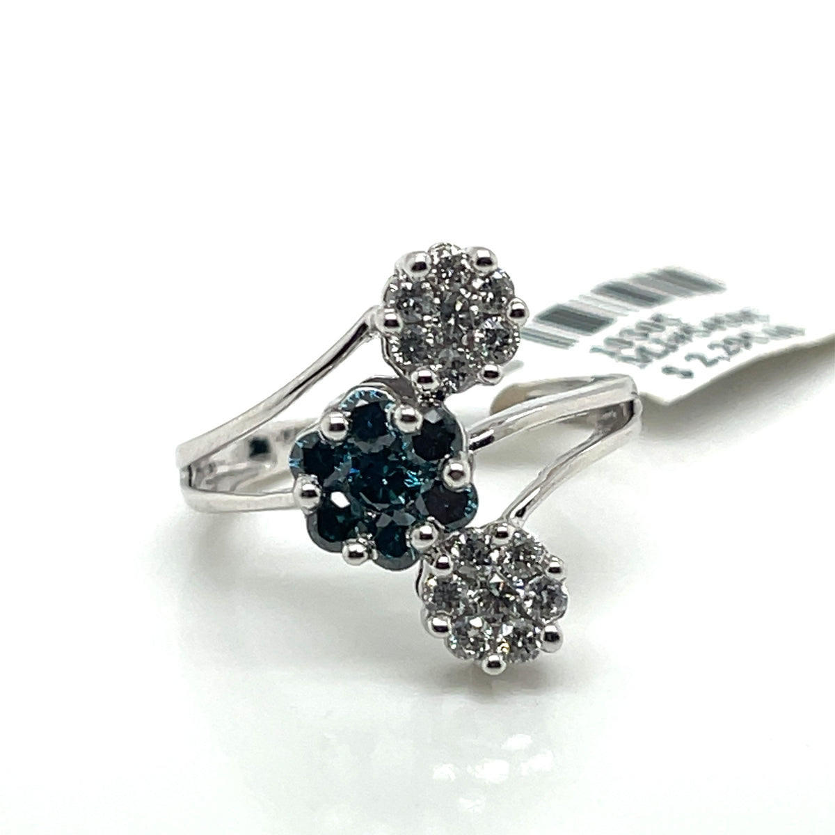 14K White Gold 1.25 CT Blue & White Diamond Ring, 4.2gm, Size 6.25