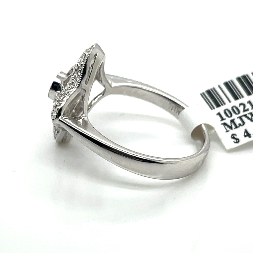 Fancy Ladies 18k White Gold 0.35 CT Diamond Ring  4.3g Size 7.25