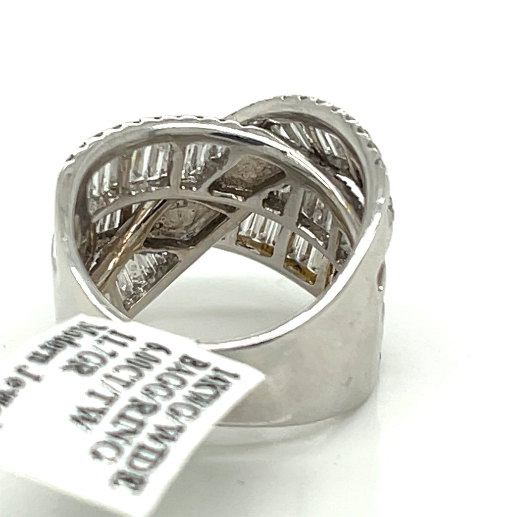 14k White Gold 6.00 CT Baguette & Round Crossover Ring, 11.7gm, size 7.25