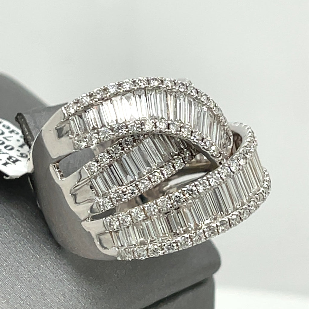 14k White Gold 6.00 CT Baguette & Round Crossover Ring, 11.7gm, size 7.25
