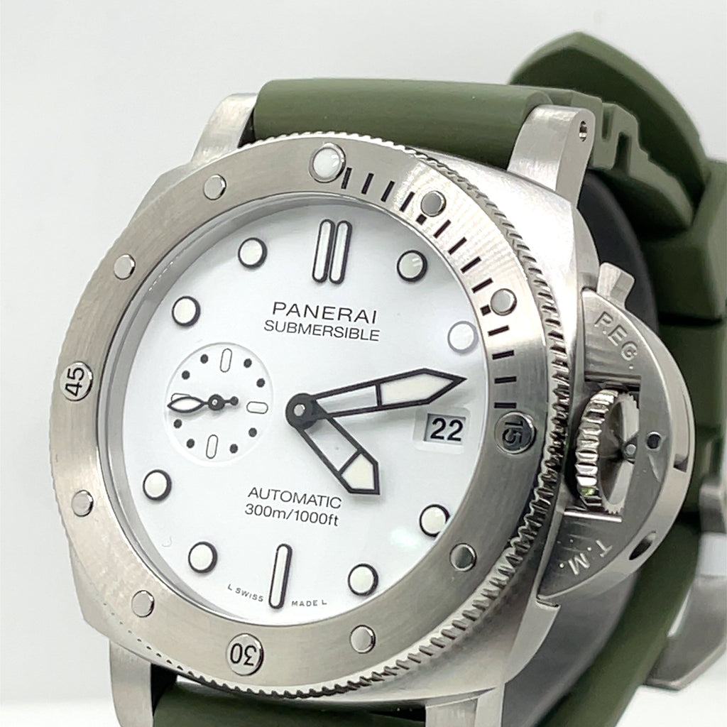 Panerai Automatic Submersible QuarantaQuattro Bianco, 44mm PAM 01226