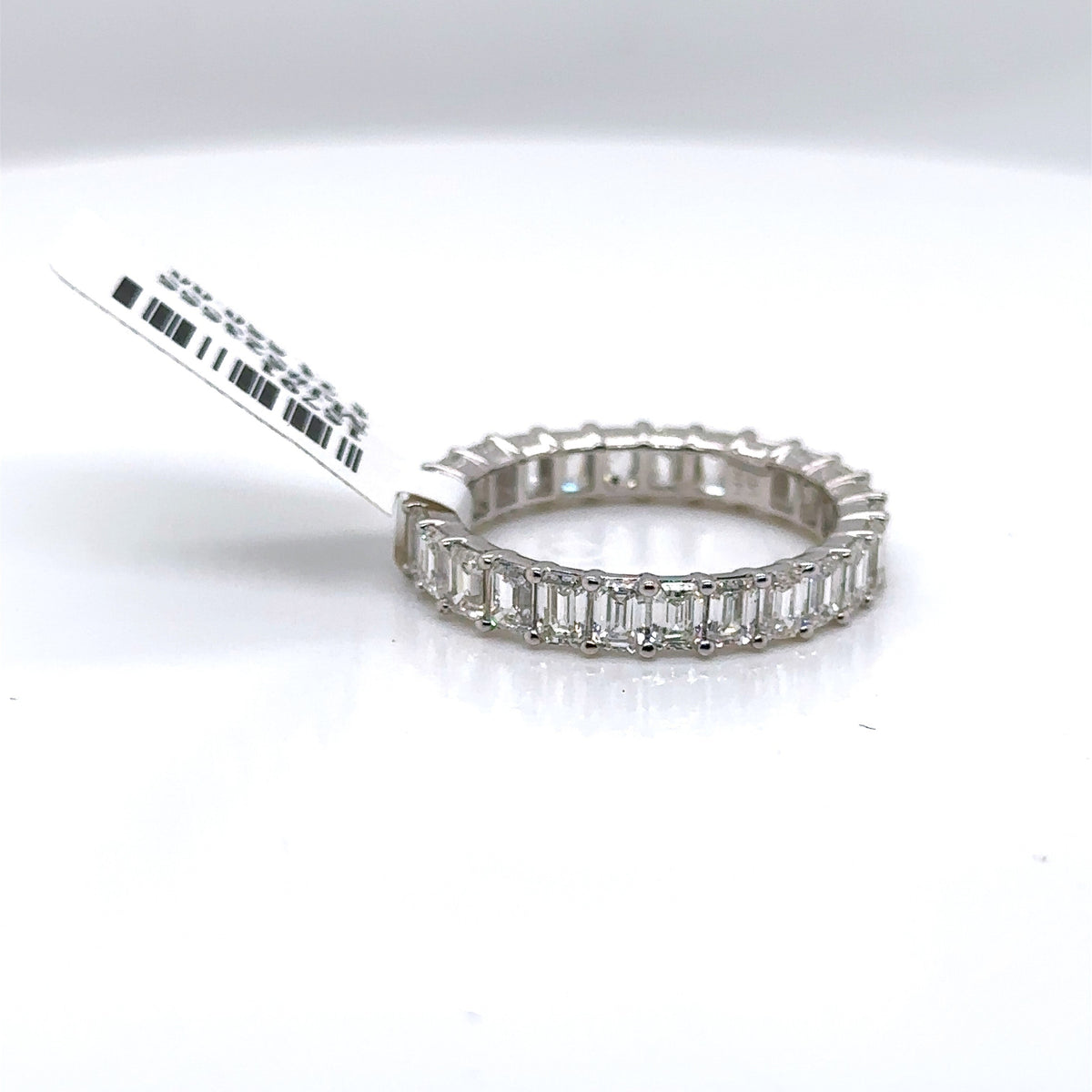 14K White Gold 4.00CT Emerald Diamond Eternity Band, 2.6gm, Size 7