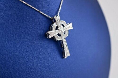 18k White Gold 1.00 CT Diamond Cross Pendant, 4.5gm