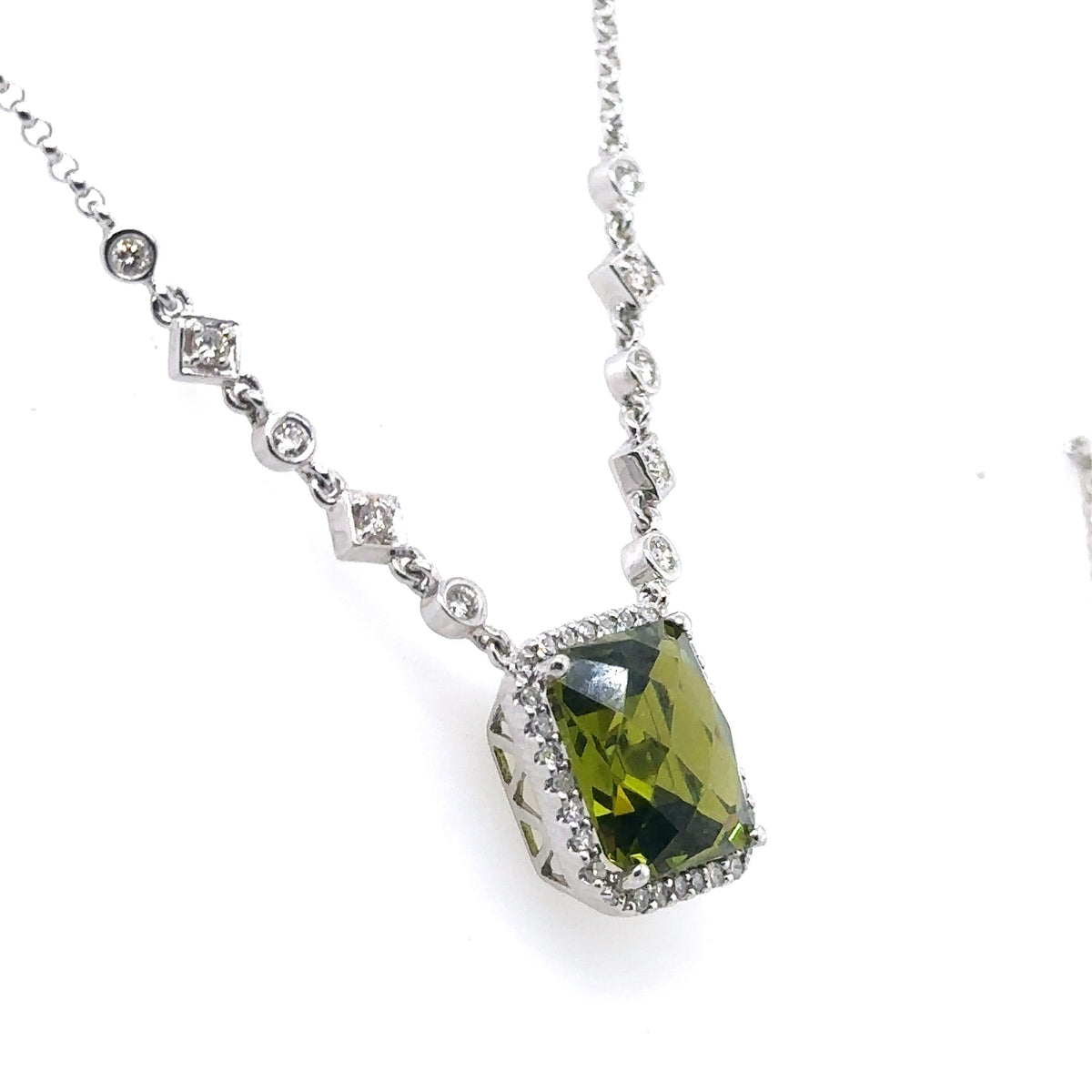 14k White Gold 10.00Ct Green Peridot Pendant Necklace, 7.2G, 17", S12512