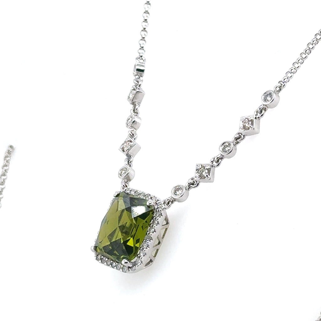 14k White Gold 10.00Ct Green Peridot Pendant Necklace, 7.2G, 17", S12512