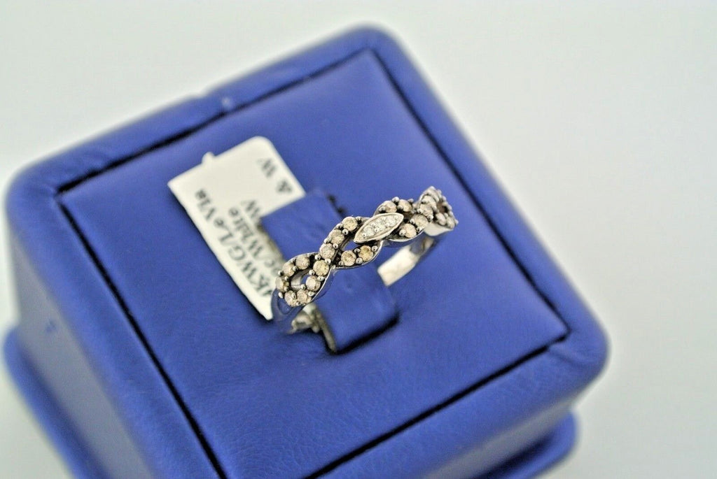 LeVian 14k White Gold 0.50 Chocolate & White Diamond Band, 3gm Size 6.75 S101520