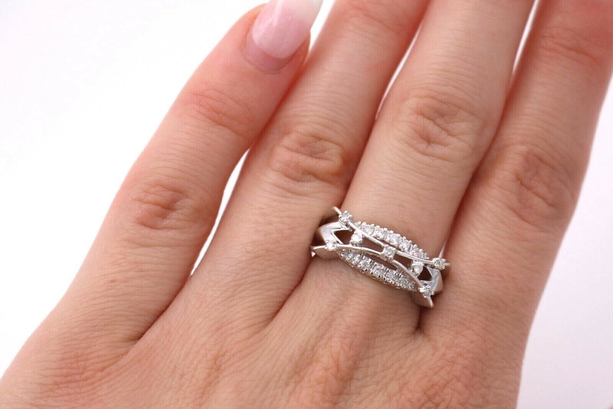 14k White Gold 0.35 Ct Diamond Ladies Band, 4.3gm, S105325