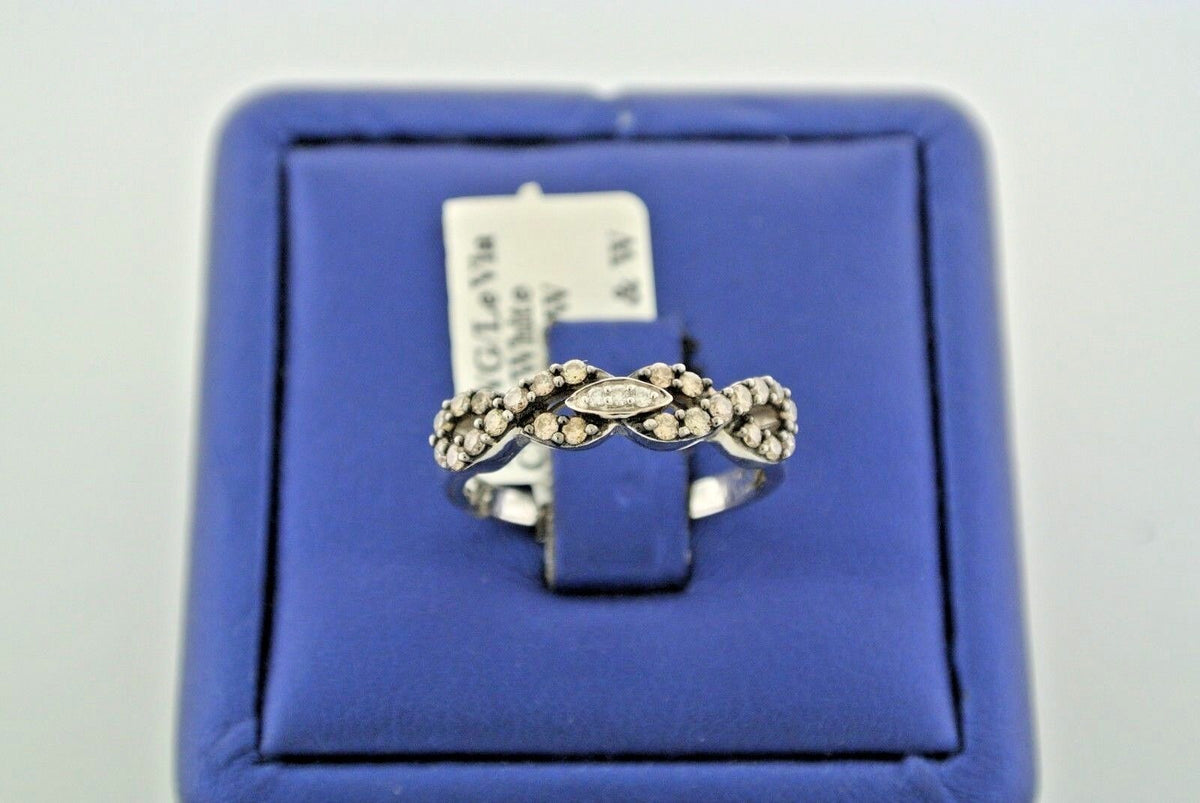 LeVian 14k White Gold 0.50 Chocolate & White Diamond Band, 3gm Size 6.75 S101520