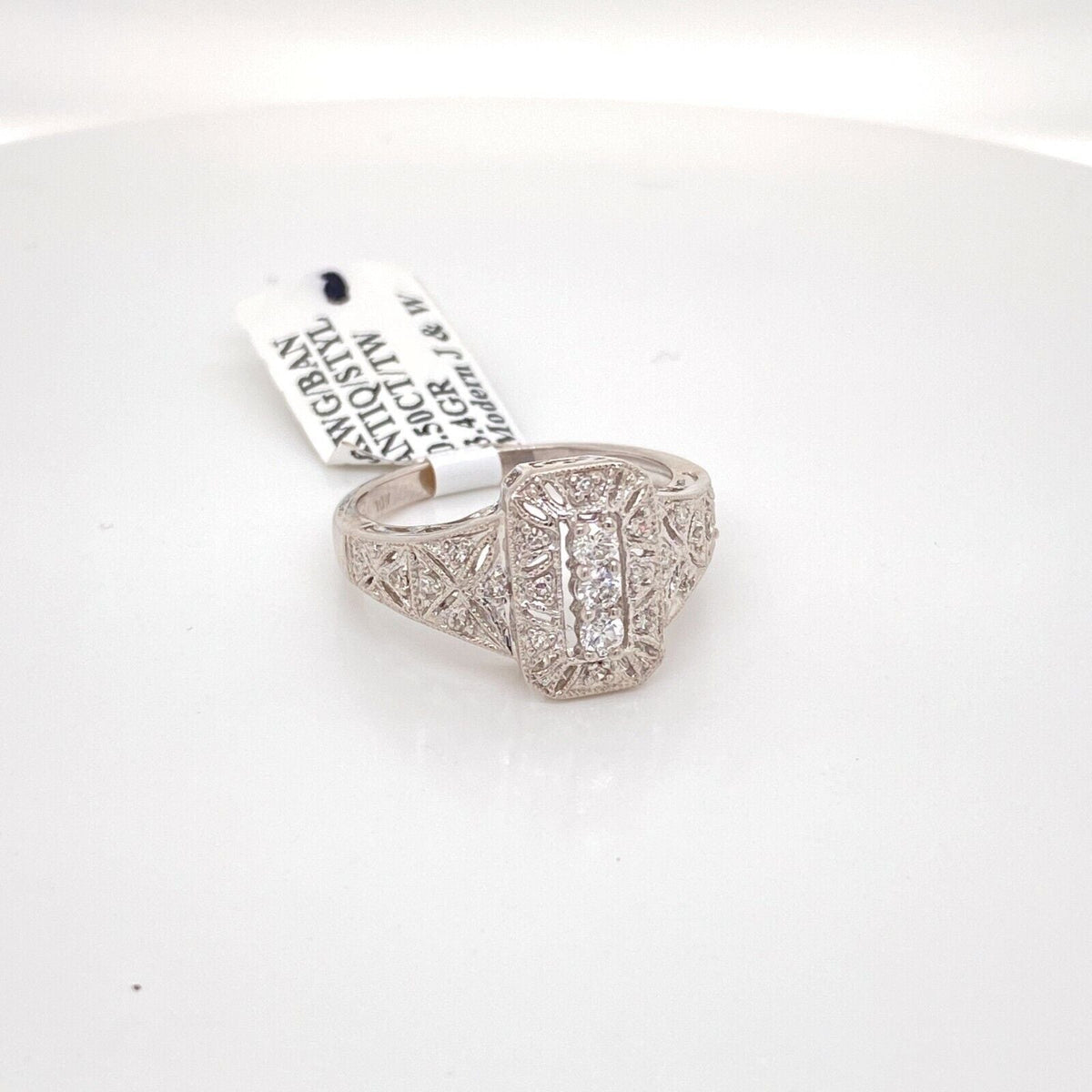 14k White Gold 0.50 CT Diamond Antique Style Ring, 3.4gm, S100854