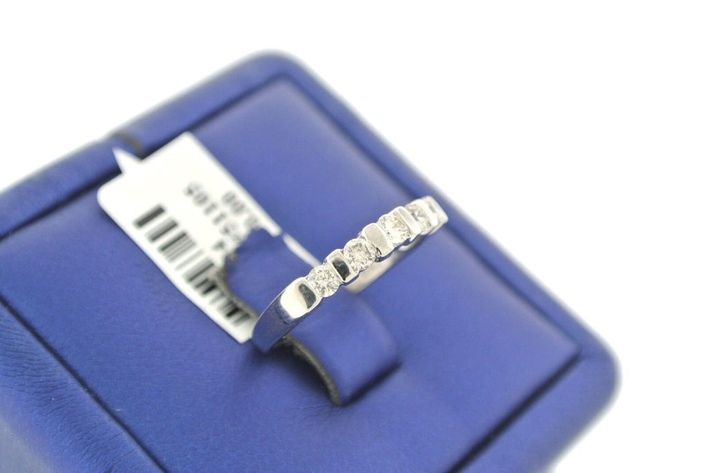 14k White Gold 0.25 CT Diamond Wedding Band, 2.1gm, Size 5.5, S103004