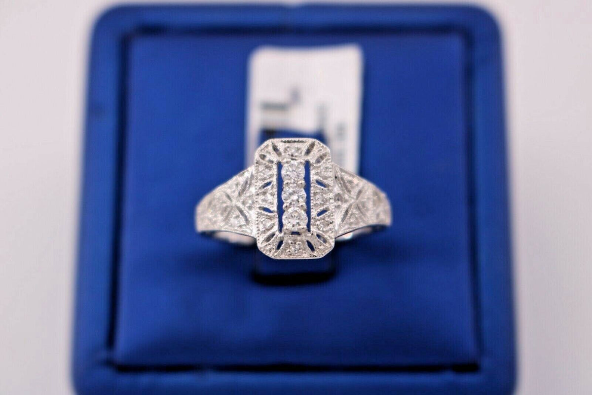 14k White Gold 0.50 CT Diamond Antique Style Ring, 3.4gm, S100854