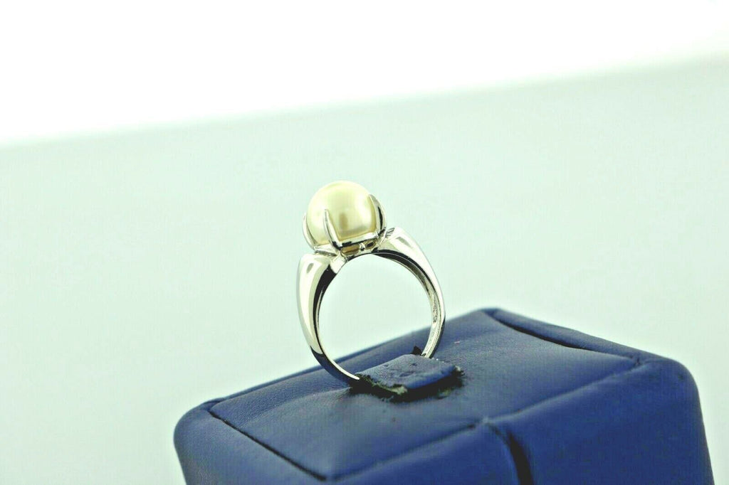 Platinum 9mm Pearl & 0.20 CT Diamond Ladies Ring, 6.6gm, Size 5.5, S106755