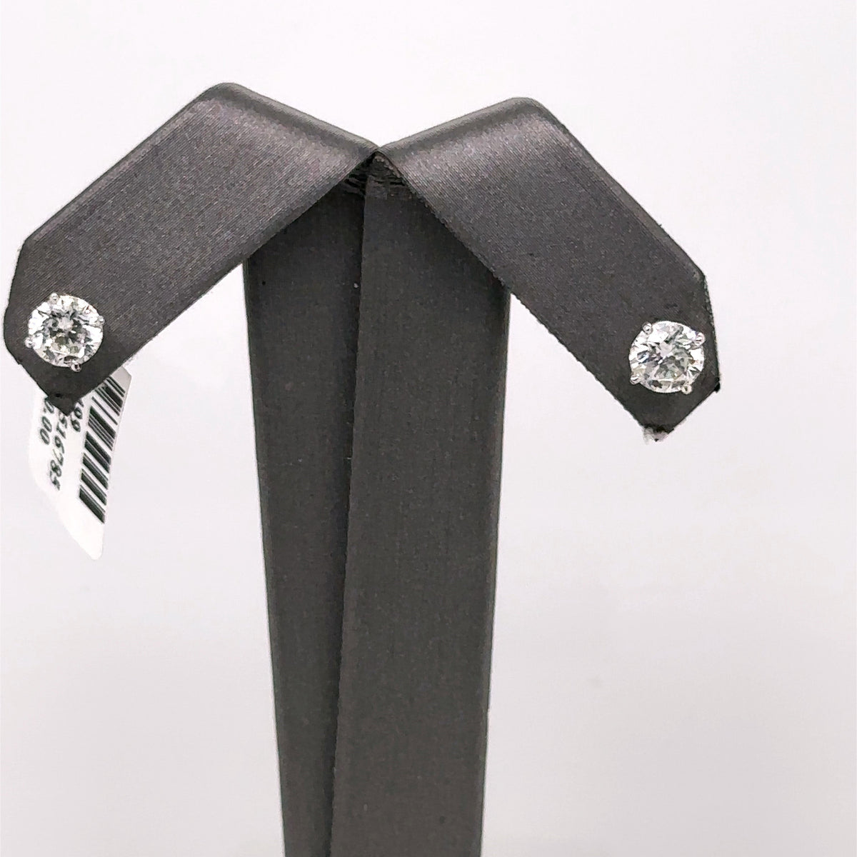 14k White Gold 1.50 CT Diamond Stud Earrings, S107499
