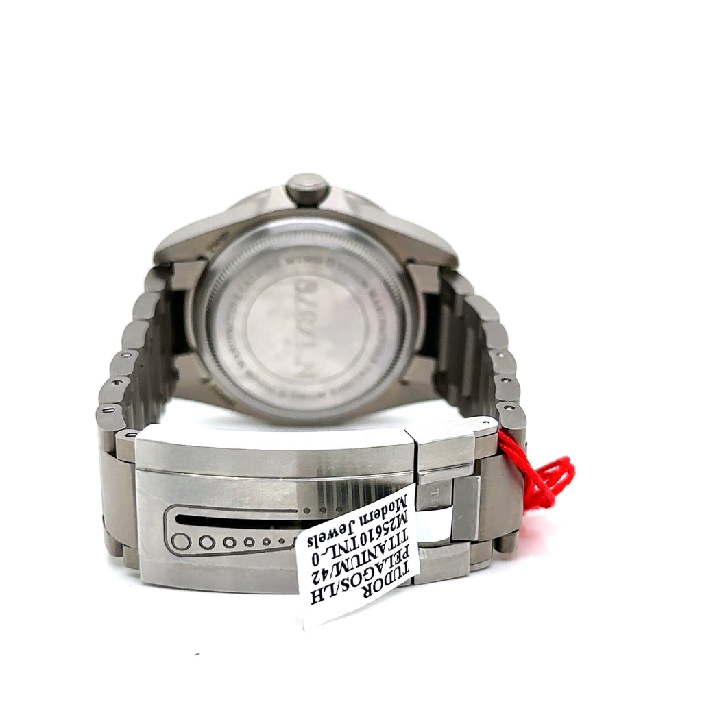 TUDOR PELAGOS 42 mm Titanium Mens Left Hand Watch M25610TNL-0001 - Pre Owned