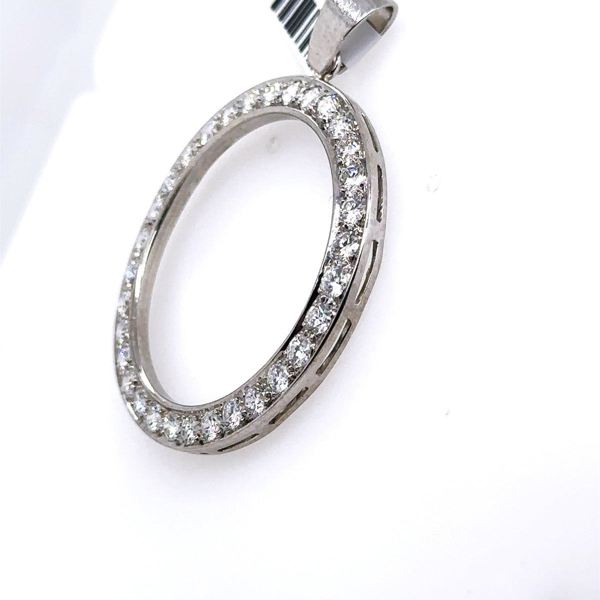 Platinum 2.50Ct Round Diamond Circle Pendant 9.0G, S107558