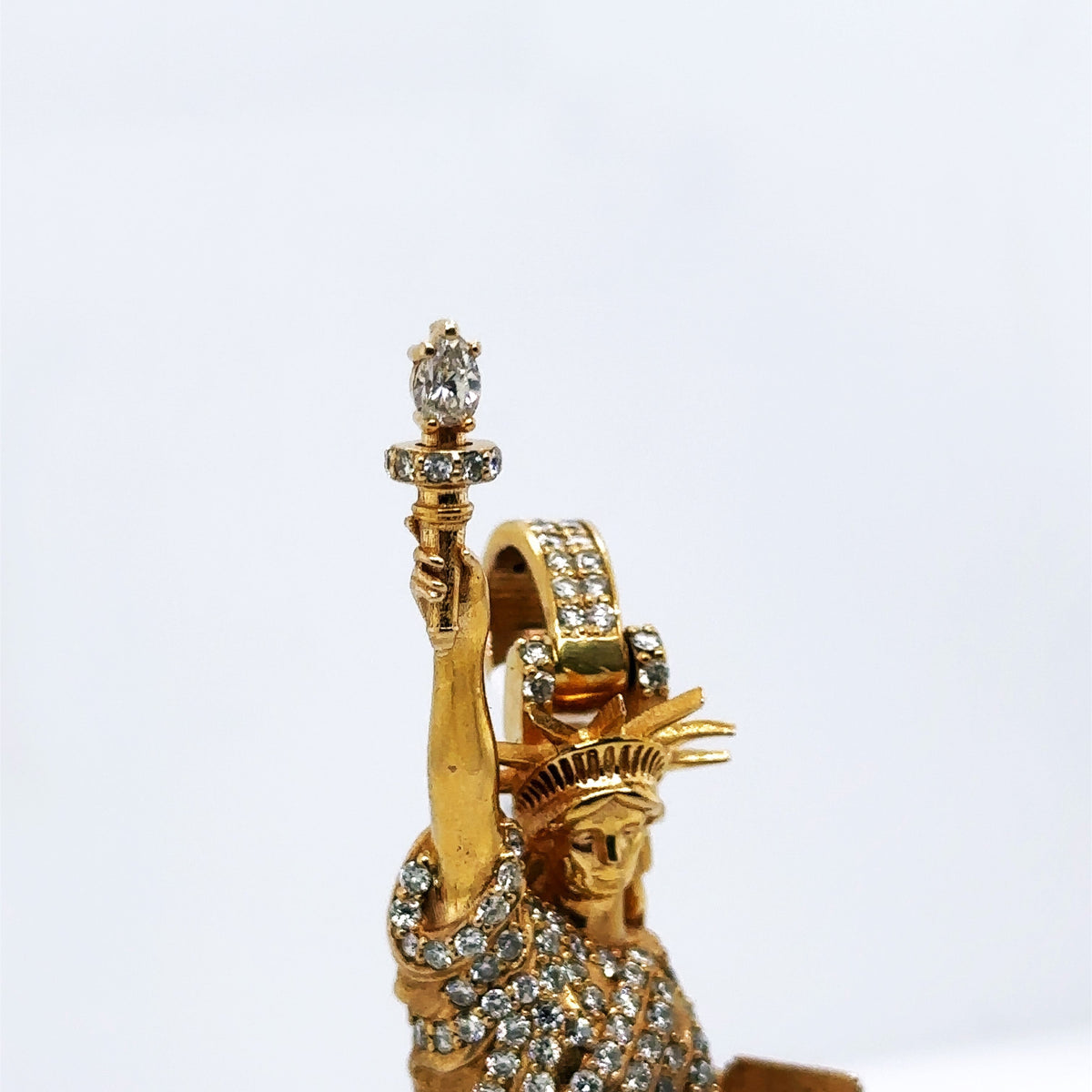 10k Yellow Gold 2.50 CT Diamond Statue Of Liberty Pendant, 70.8gm S107635